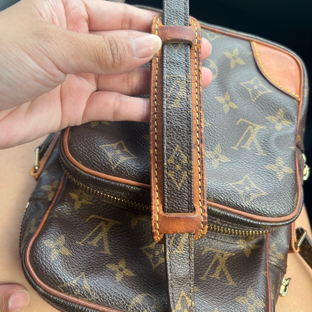 Louis Vuitton Brown Monogram Canvas Crossbody Bag with Tan Accents - Picture 6 of 16